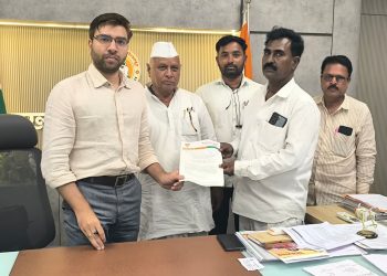 रोजगार हमीतील डेटा एंट्री ऑपरेटरच्या कामकाजाची चौकशी करून बदलीची मागणी